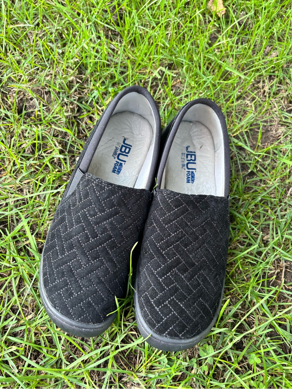JBU Black Quilted Slip-On Flats for Women